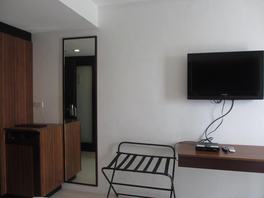 Cityscape Hotel Mandaue Bagian luar foto