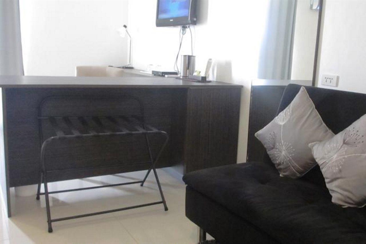 Cityscape Hotel Mandaue Bagian luar foto
