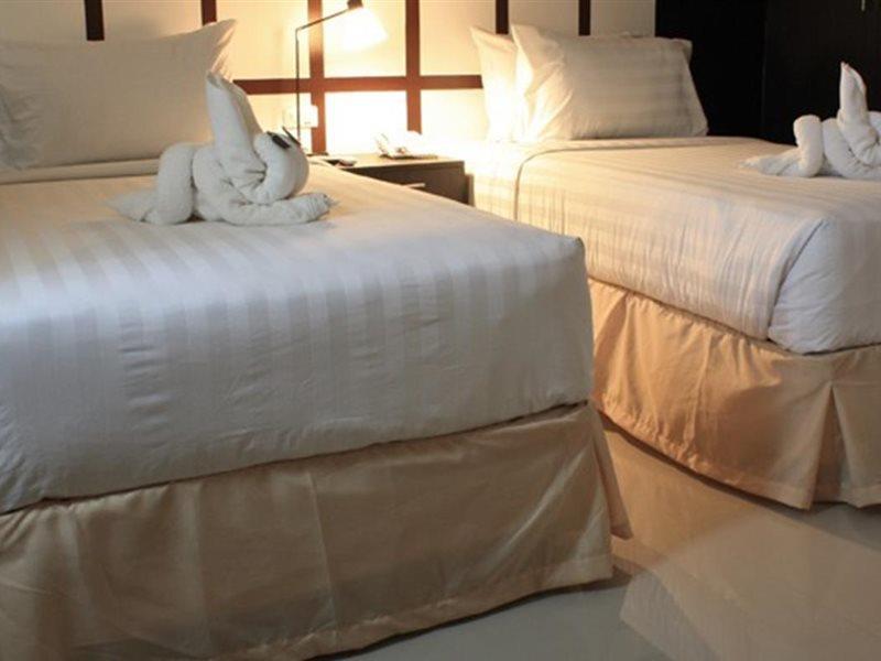 Cityscape Hotel Mandaue Bagian luar foto