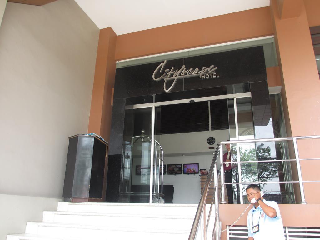 Cityscape Hotel Mandaue Bagian luar foto