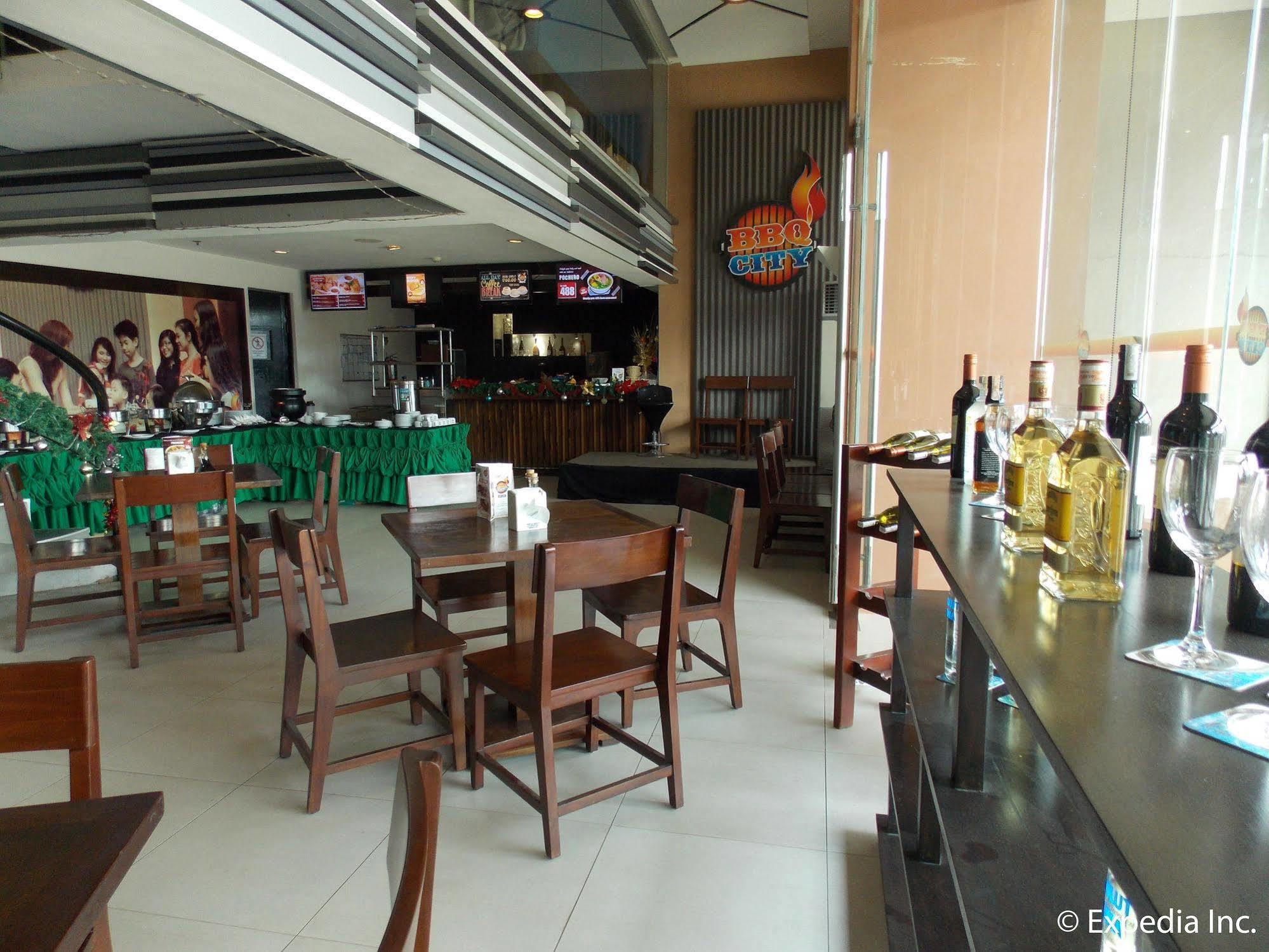Cityscape Hotel Mandaue Bagian luar foto
